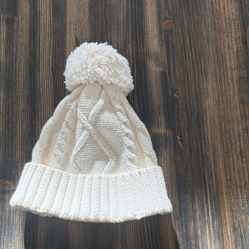 Cozy Cream Knit Beanie with Pom-Pom